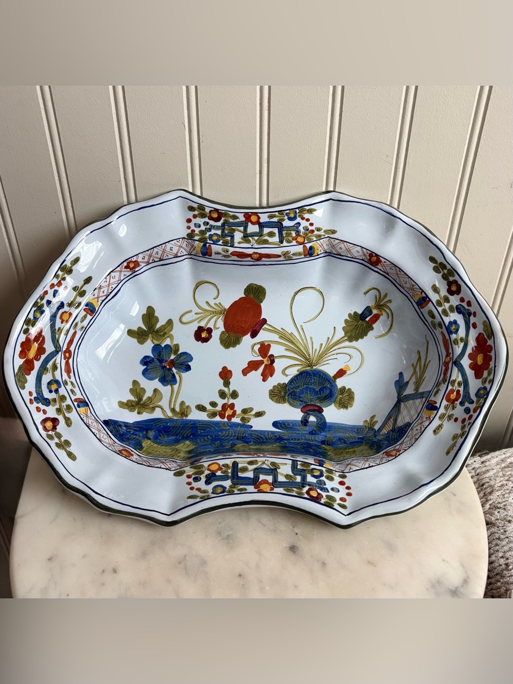 Vintage AMM Faenza Garofano Oval Serving Bowl/Platter White Floral Hand-Painted